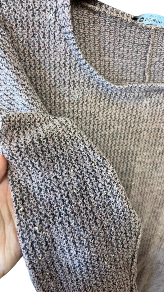 Sweater Medium Beige with hints of metallic shimmer