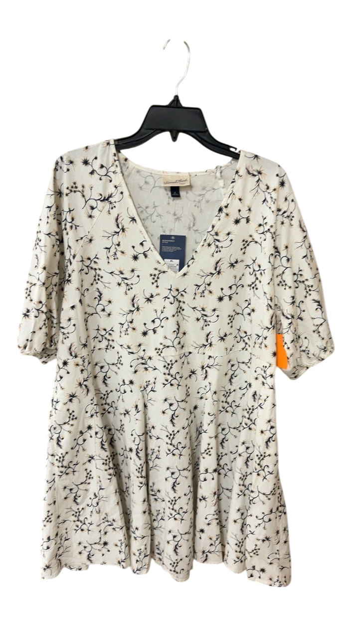 Unknown Dress XL Cream/Beige with black floral pattern