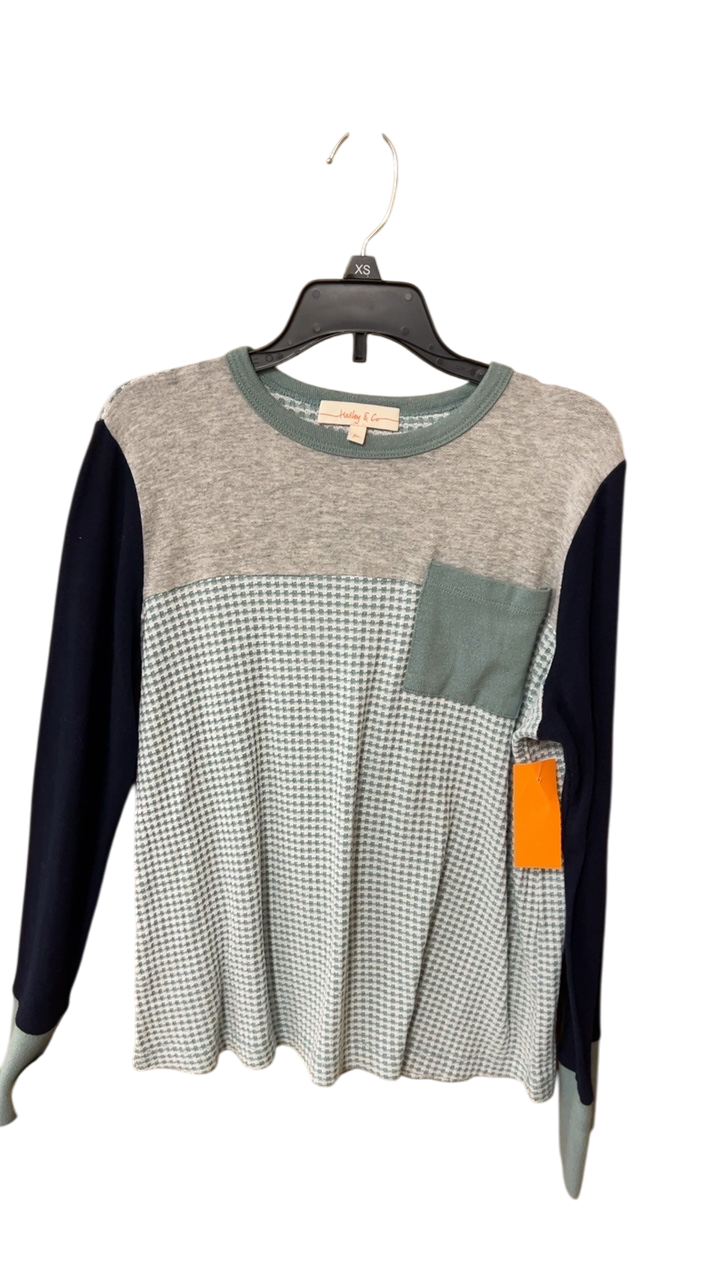 Sweater Medium Gray, Navy, Green