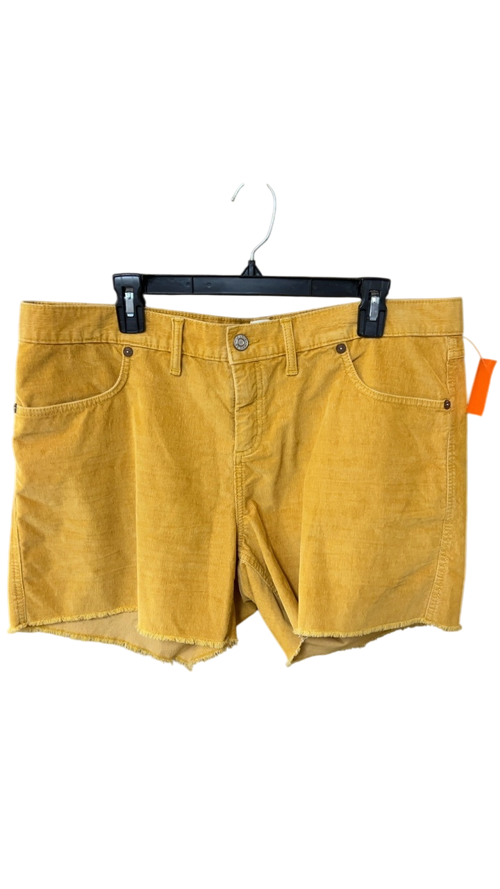 Shorts 16 Yellow