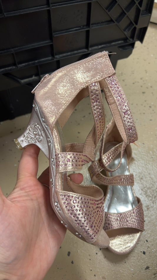 Sandals Youth 13 Light Pink