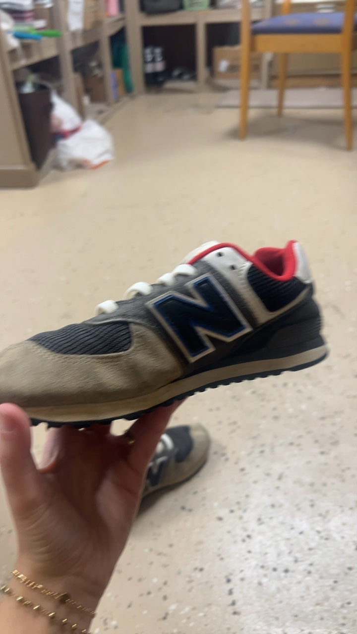New Balance Sneakers Youth 4 Black, White, Red, Blue