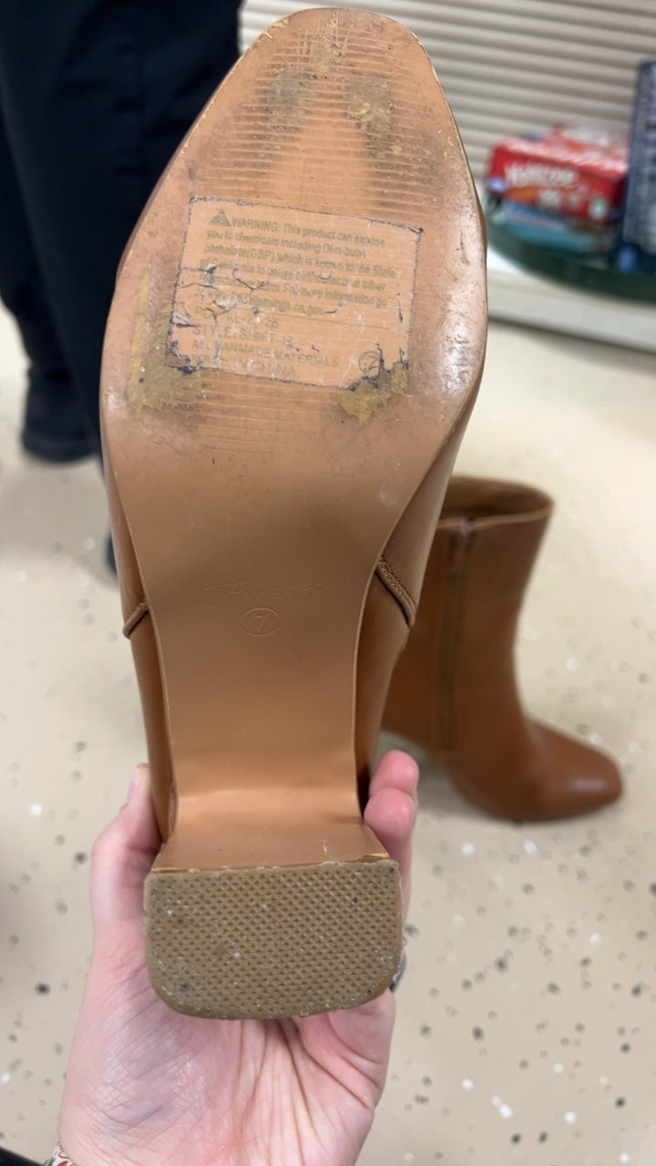 Boots 7 Brown