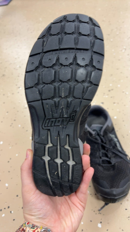 Inov Sneakers 8 Black and gray