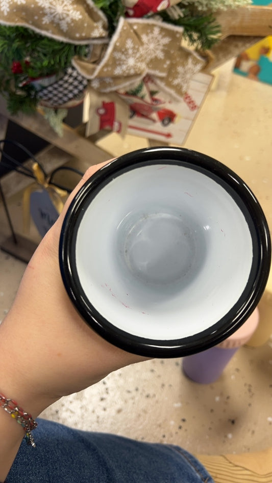 Vase White with black accents
