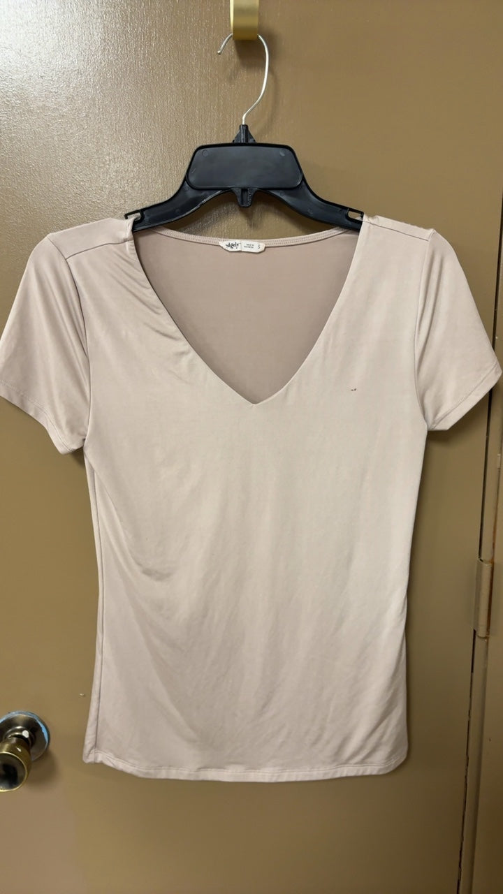 Adorely T-Shirt Small