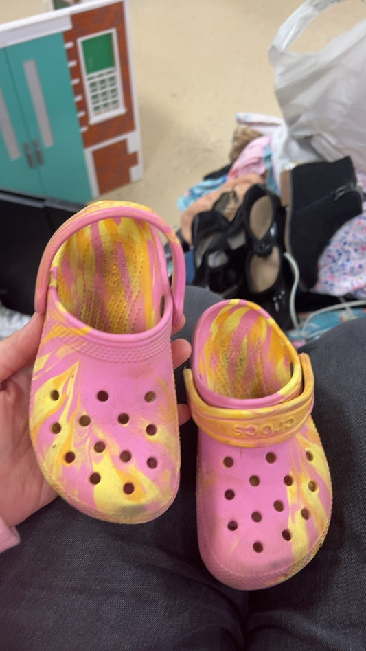 Crocs Sandals Youth 10 rainbow