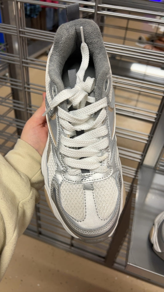 Reebok Sneakers 8.5