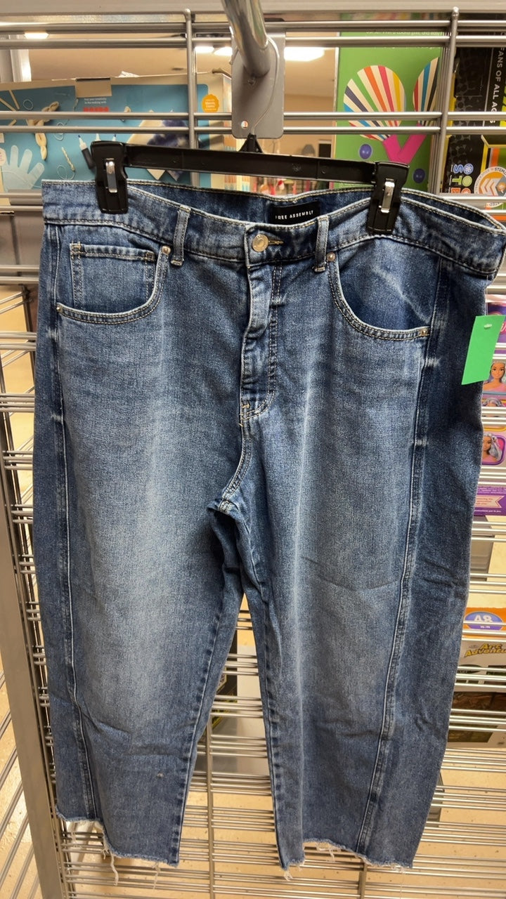 True Assembly Pants 16