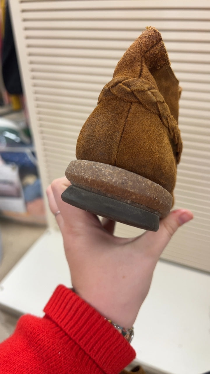 Born Boots 7.5