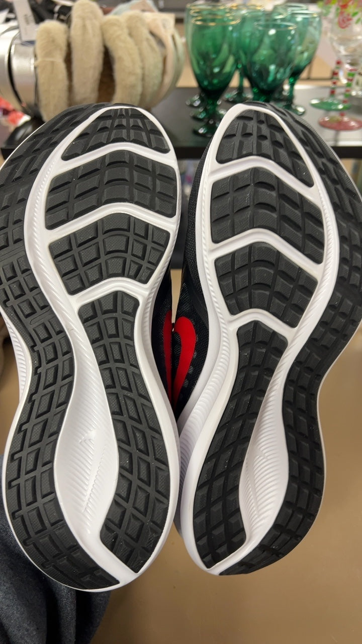 Nike Sneakers Mens 9