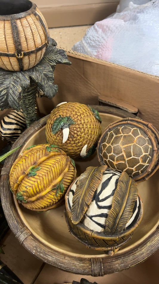 Animal Safari Decorative Figurines
