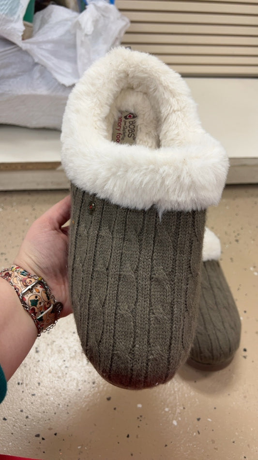 Bobs Slippers 9.5