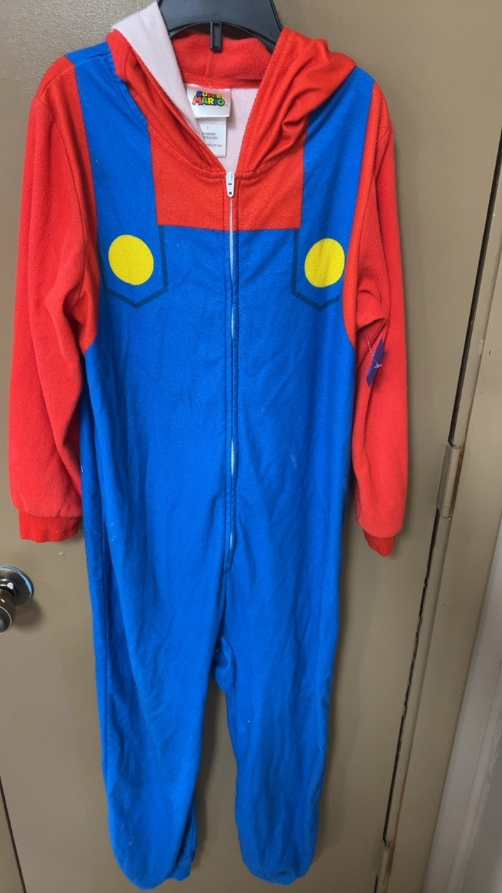 Super Mario Jumpsuit 8