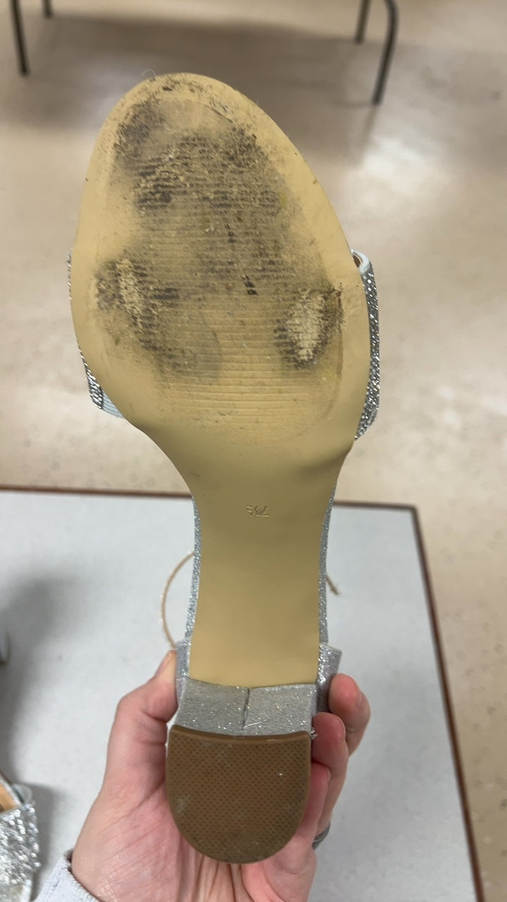 Fancy Sandals 7.5