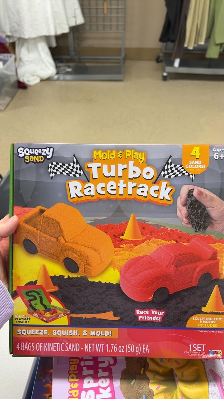 Squeezzy Sand Sculpting Kit