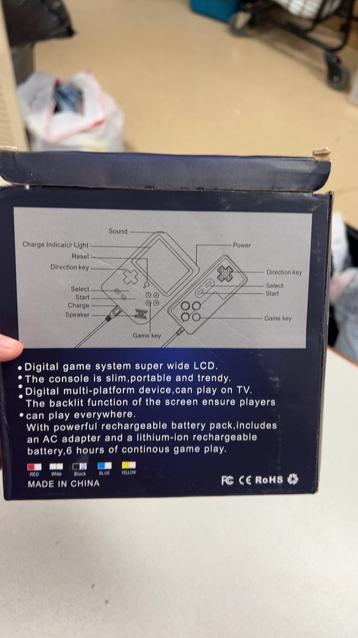 Handheld gaming device