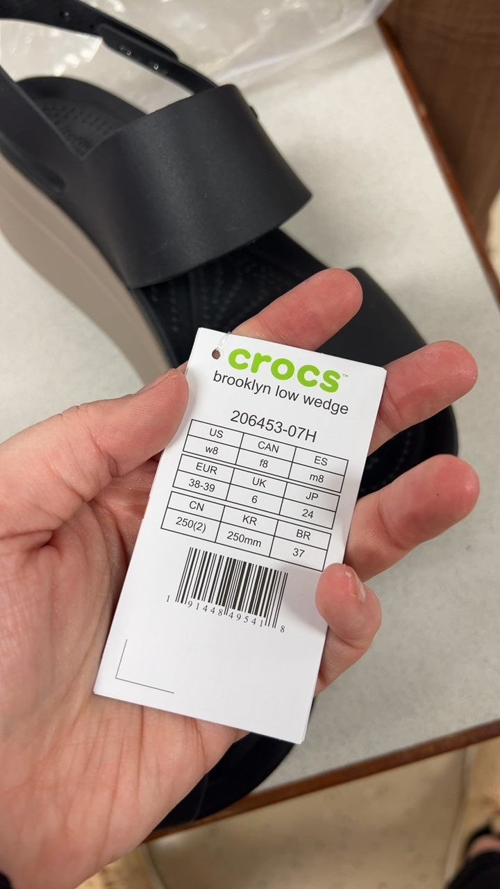 Crocs Sandals 8