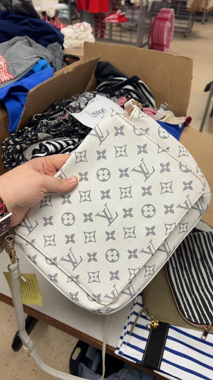Louis Vuitton DUPE Bag BROKEN STRAP