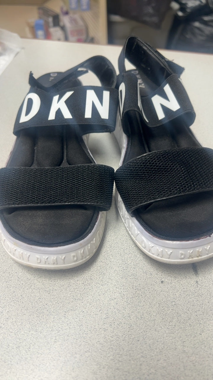 DKNY Sandals 6