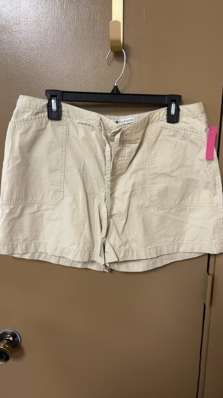 Tommy Hilfiger Shorts 14