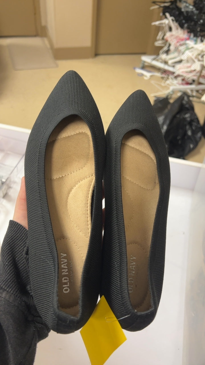 OLD NAVY Sandals 9