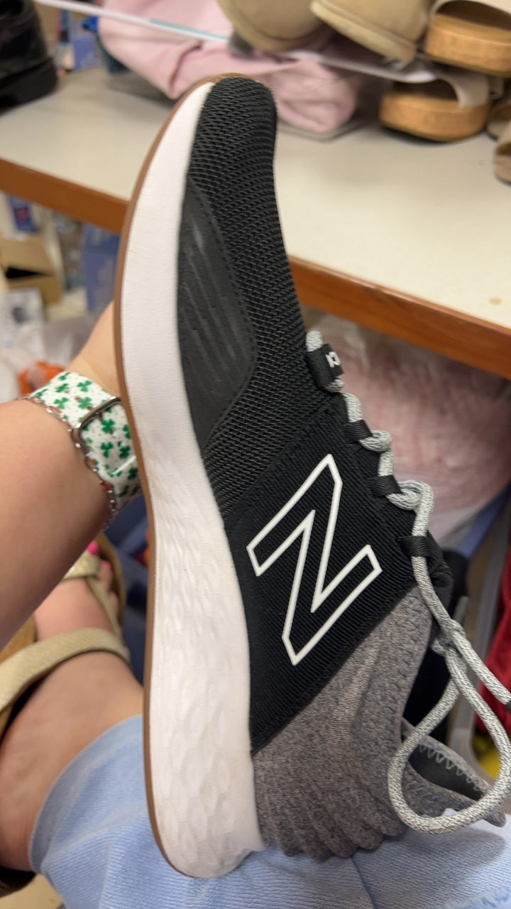 New Balance Sneakers Mens 11