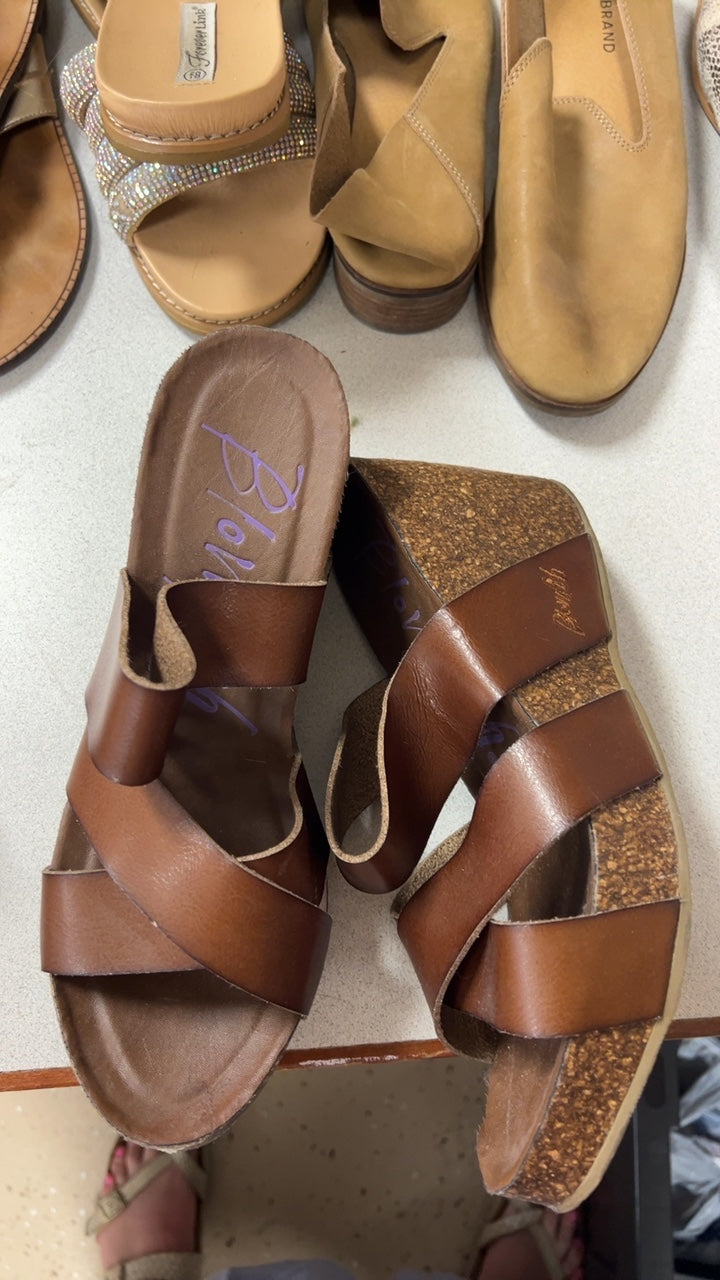 Blowfish Sandals 9