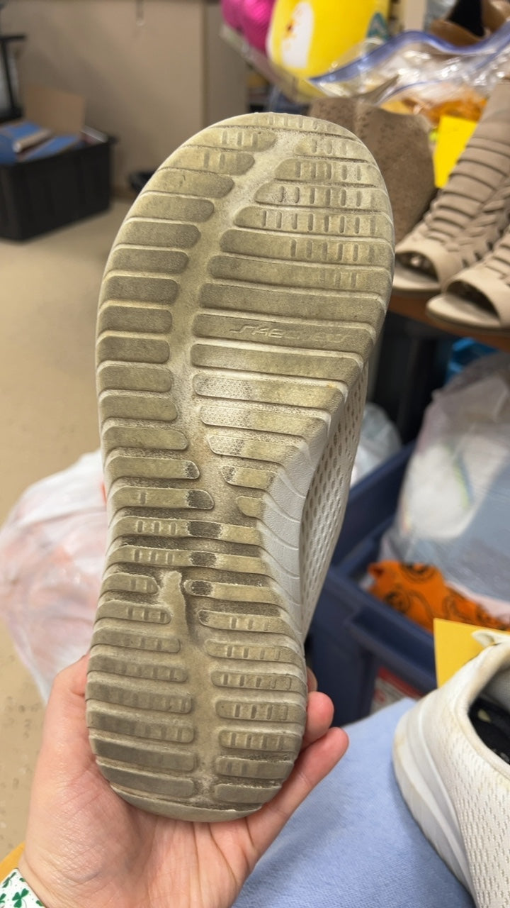 Skechers Sneakers 9.5