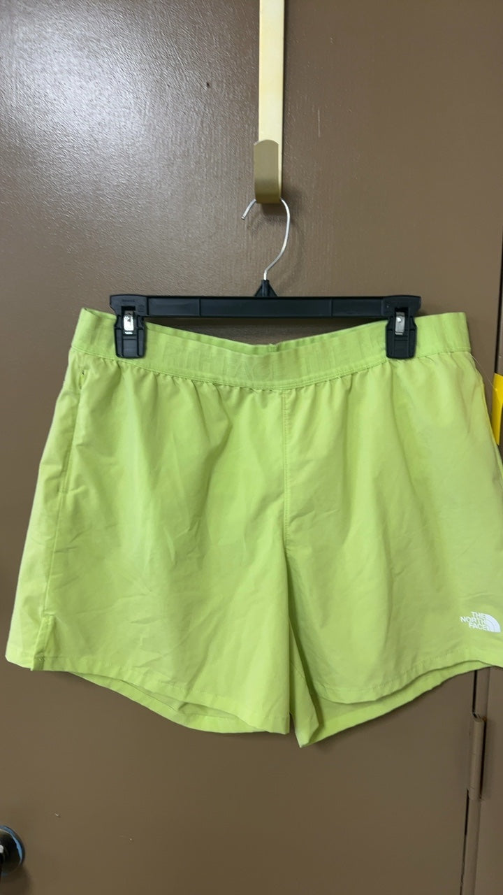 The North Face Shorts Large
