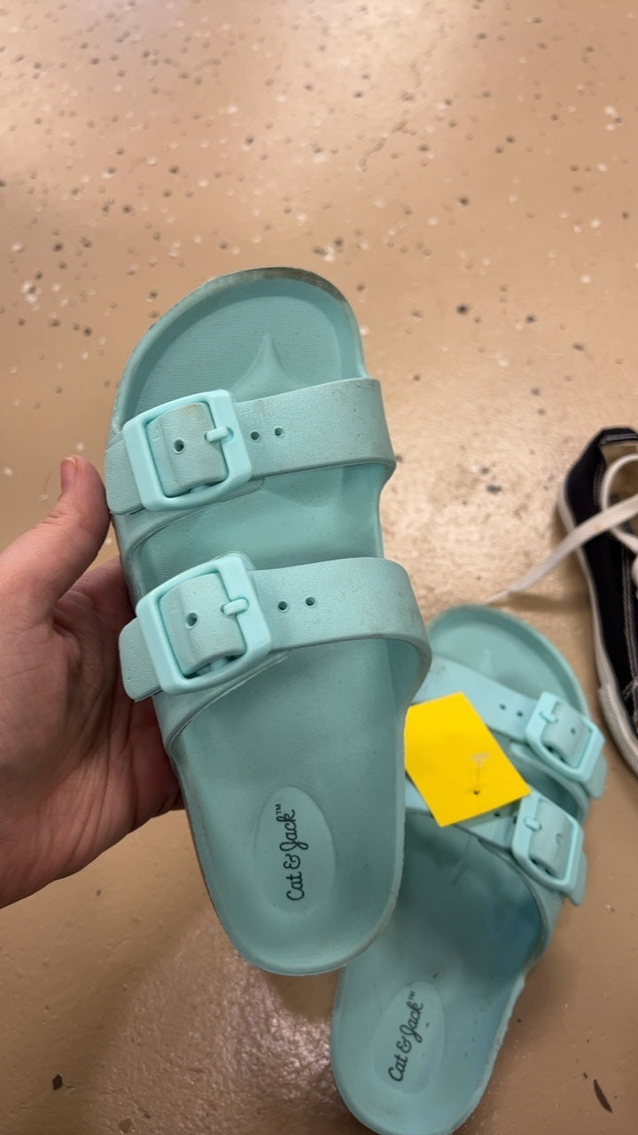 Cat & Jack Sandals Youth 1