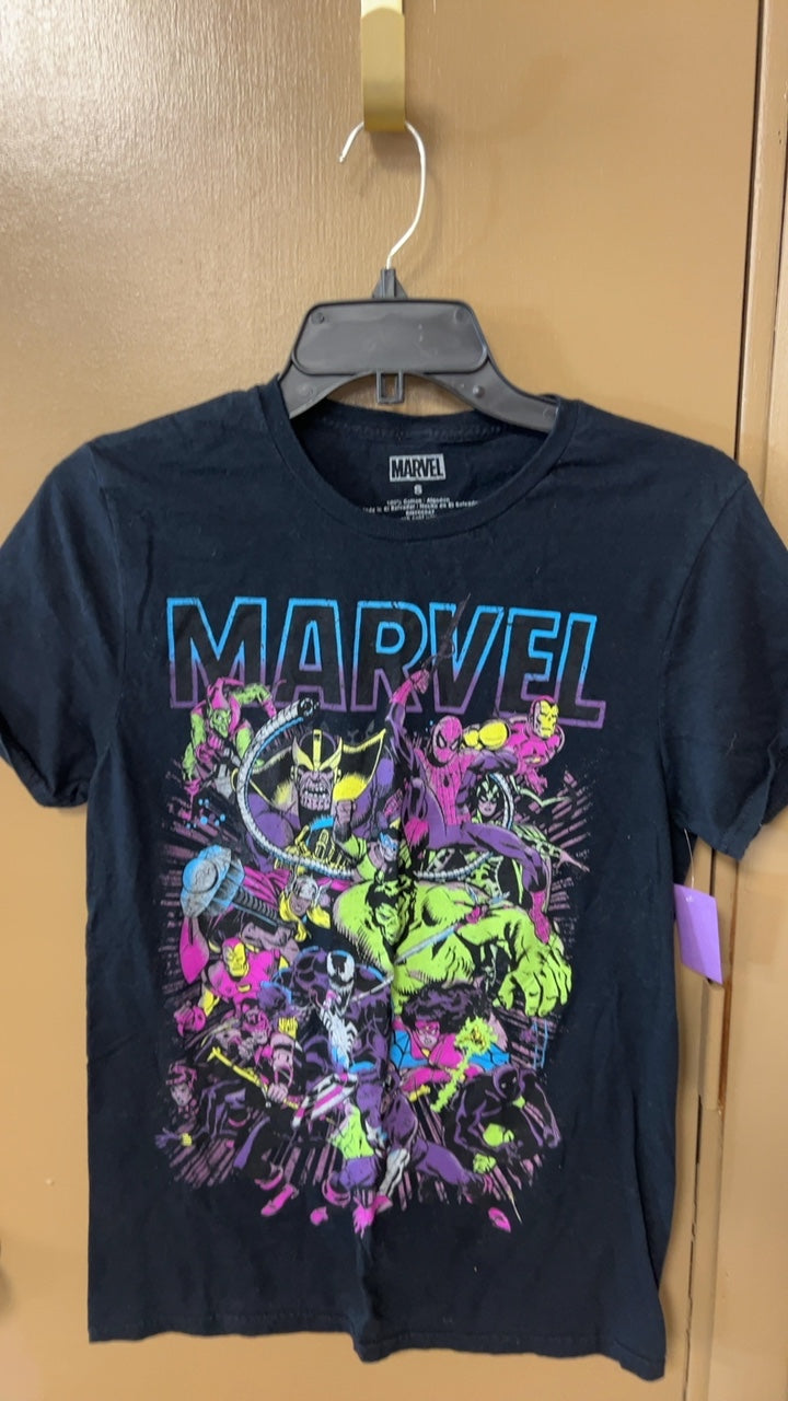 Marvel T-Shirt MENS SMALL
