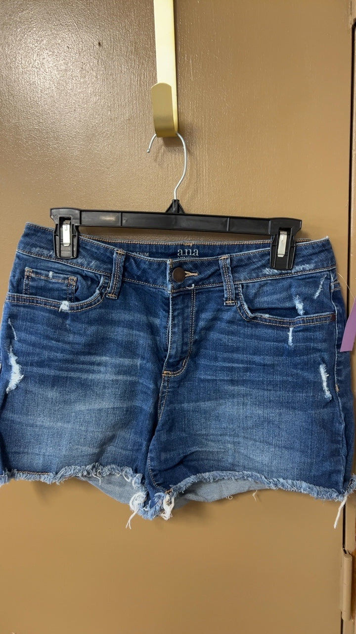ana Shorts 10