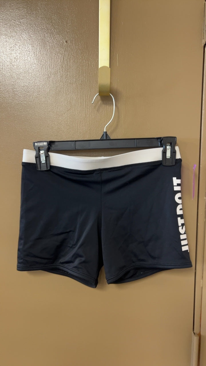 Nike Shorts YOUTH 10-12