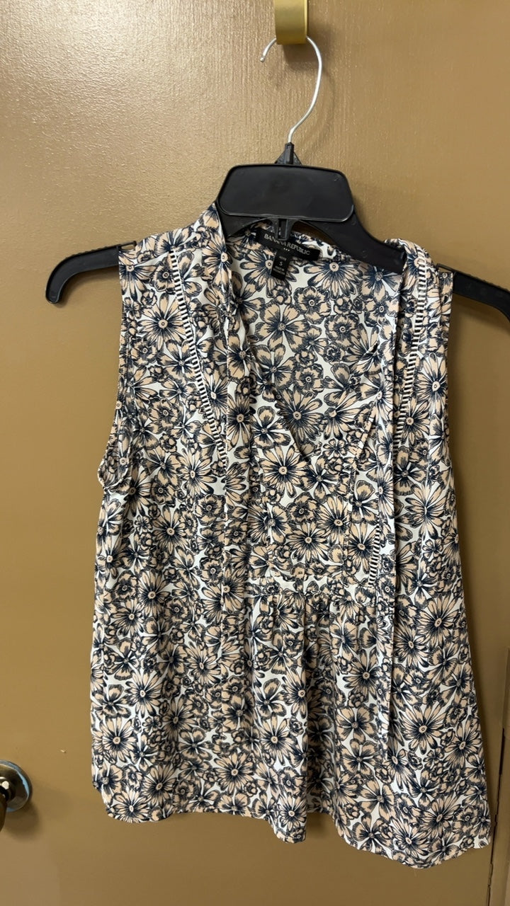 Banana Republic Tank top Small