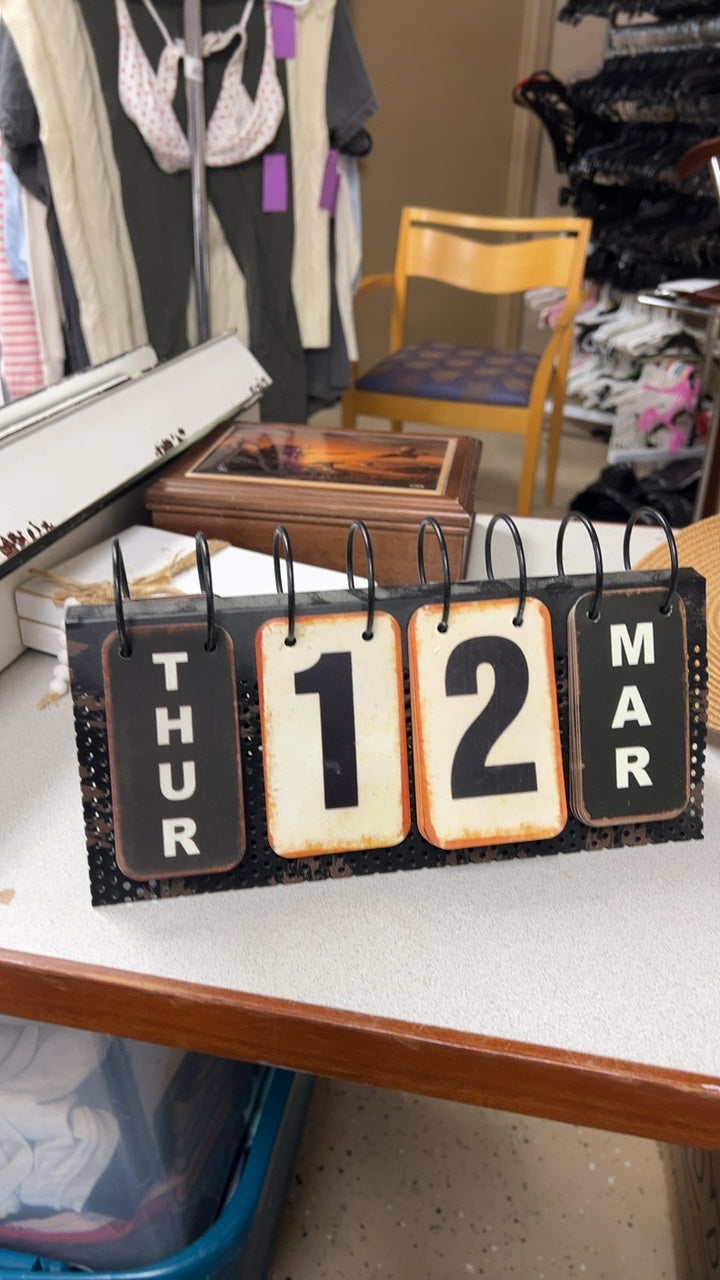 Desk Calendar