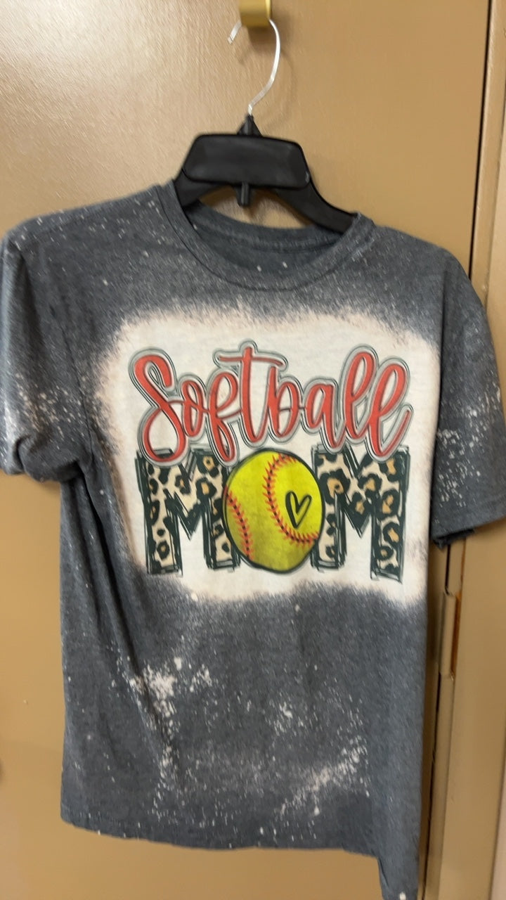 Mom T-Shirt Medium