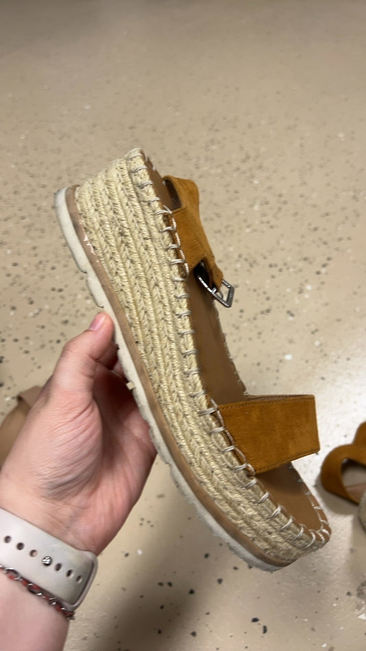 Sandals 8.5