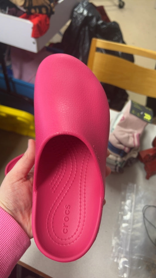 Crocs Slippers 6