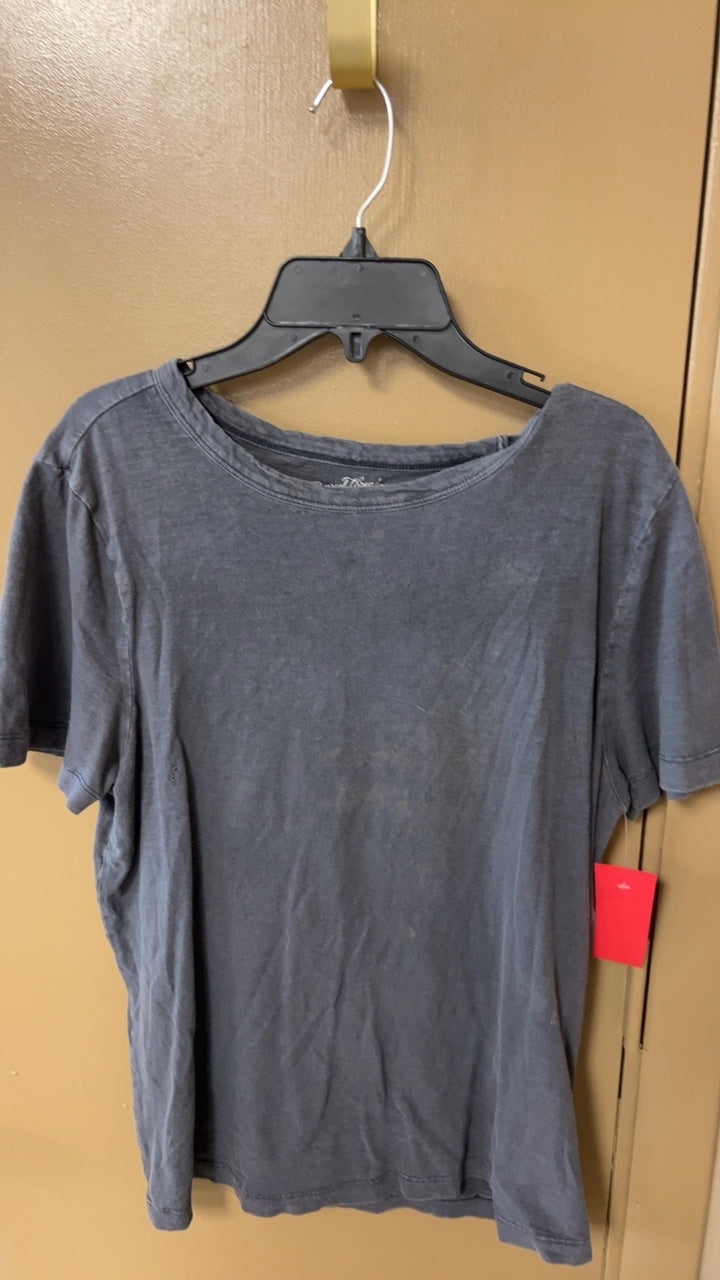 T-Shirt Small