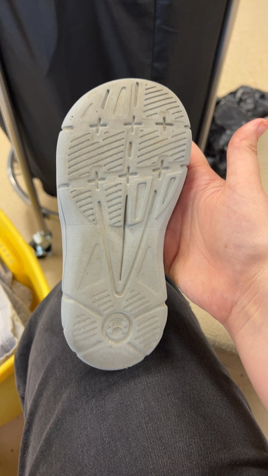 Under Armour Slides Youth 12