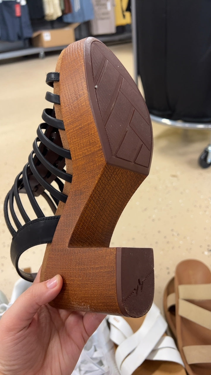 Wedge Sandals 9.5