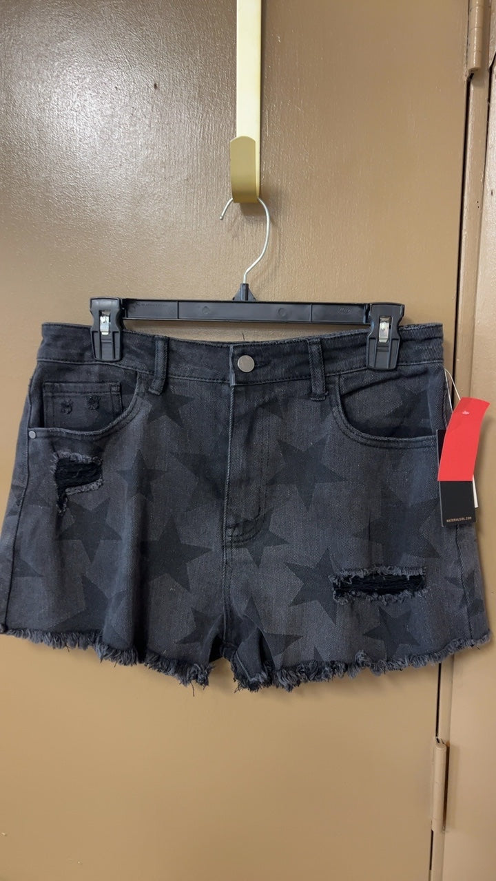 Shorts 13