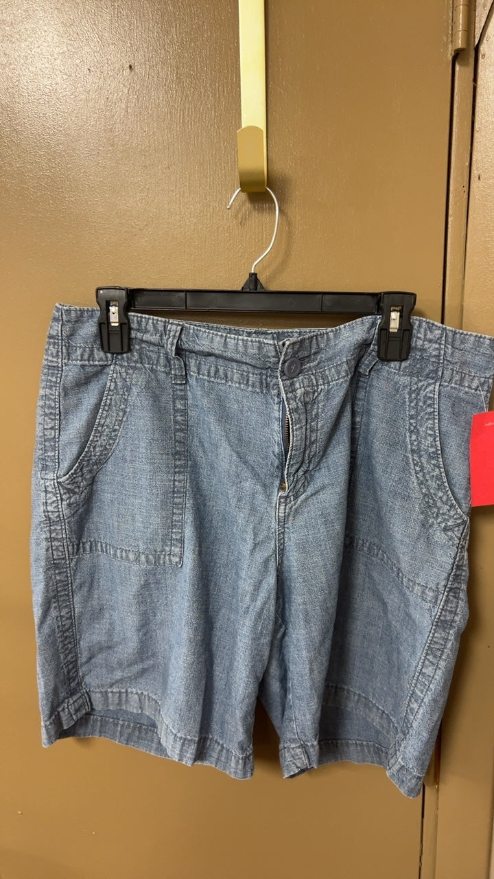Shorts 14