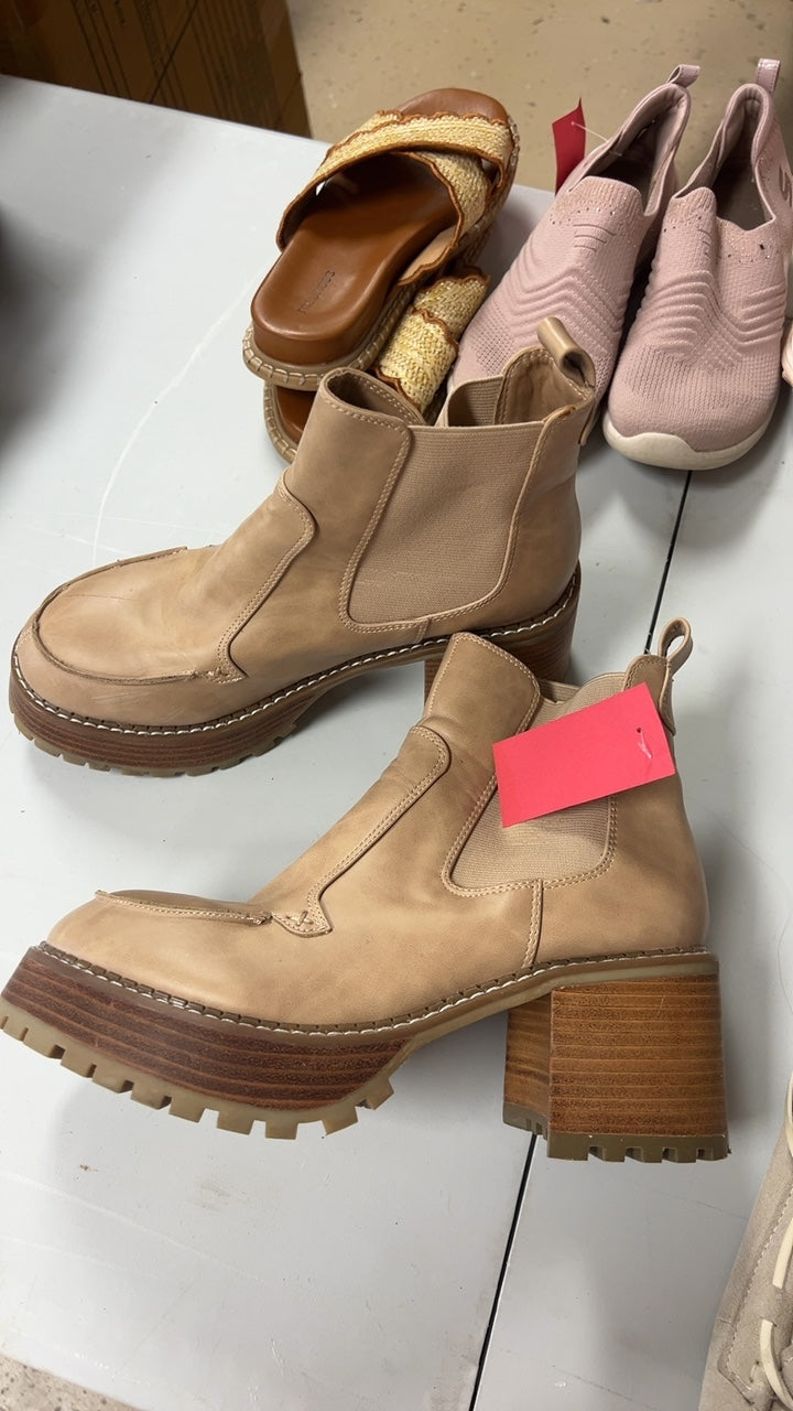 Boots 8.5