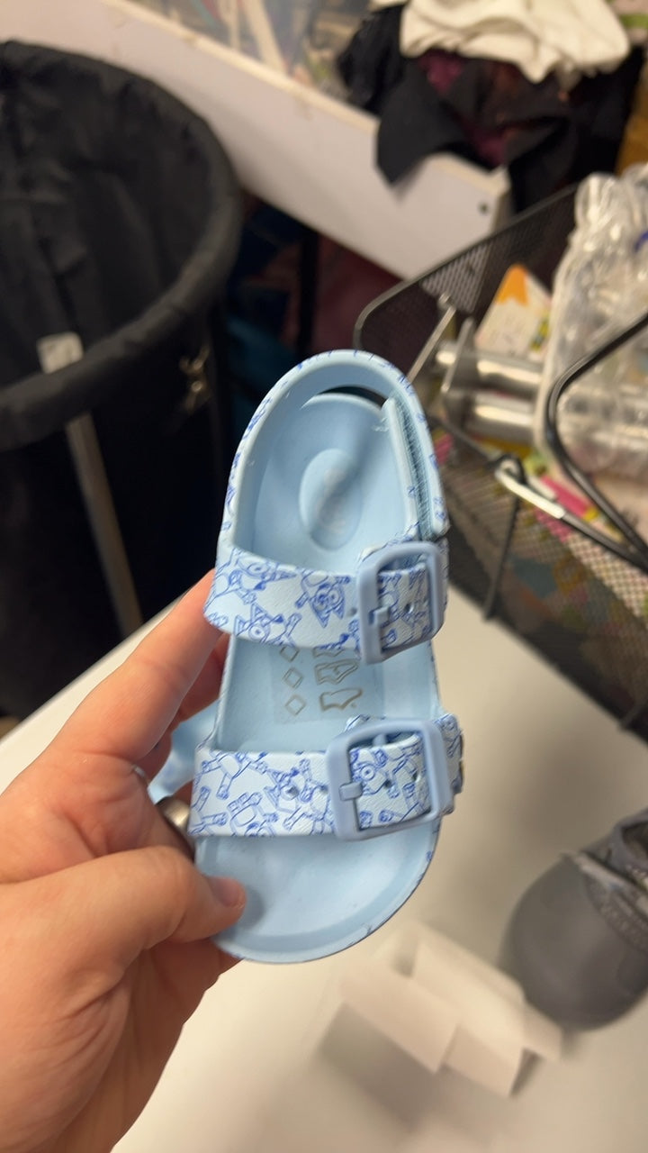 Bluey Sandals Youth 6