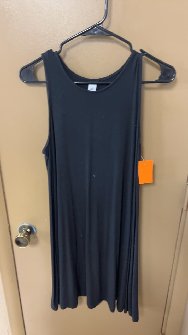 Dress Unknown