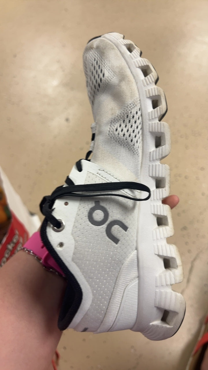 On Cloud Sneakers 7