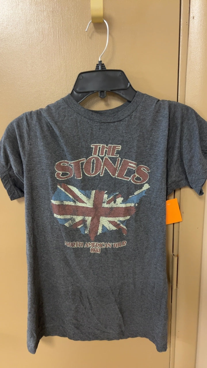 T-Shirt Small