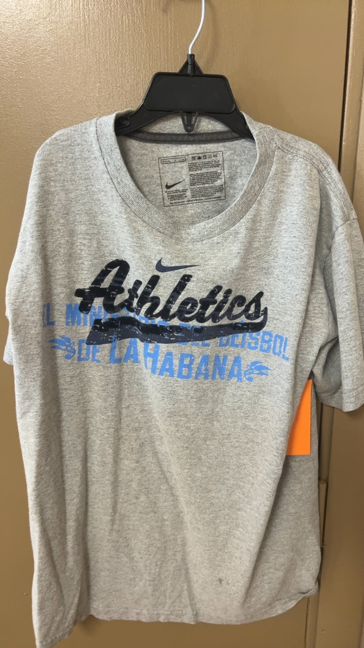 Nike T-Shirt YOUTH 10/12
